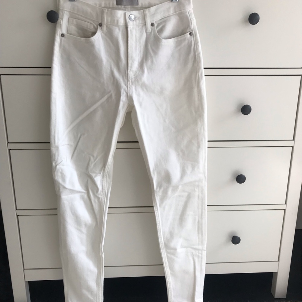 White EVERLANE Skinny Jean!